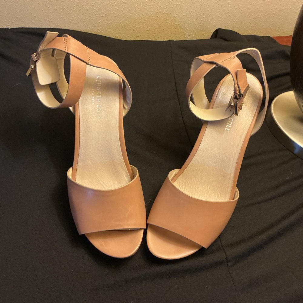 Kenneth Cole Tan Heels with Ankle Strap and Block Heel